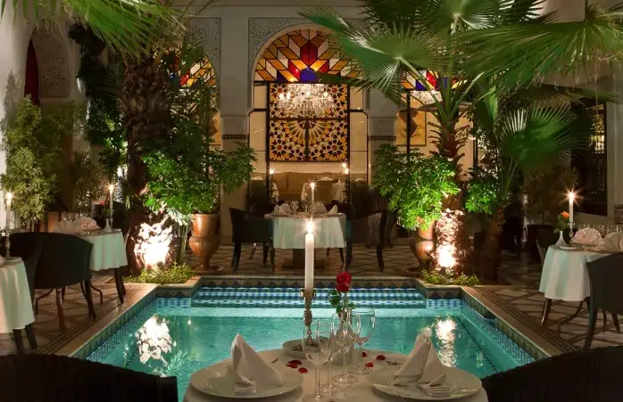 După ce-ai încheiat cu stimularea intelectuală, relaxează-te ca tot omul într-un hamman marocan