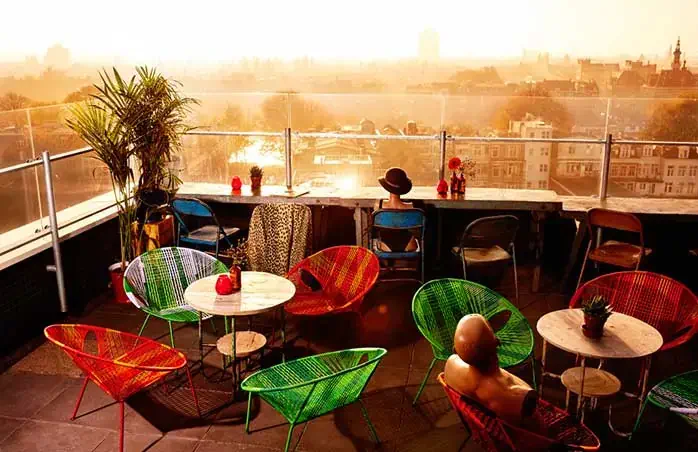 Priveliștea de la terasa barului Canva - cel mai bine se vede la apus @ Canvas / Mark Groeneveld