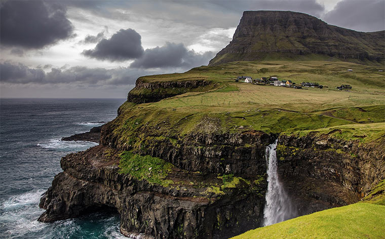 9 motive pentru care trebuie să vezi Insulele Feroe în viața asta