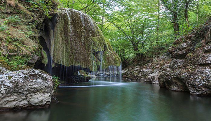 Cascada Bigăr - una dintre cele mai spectaculoase căderi de apă 