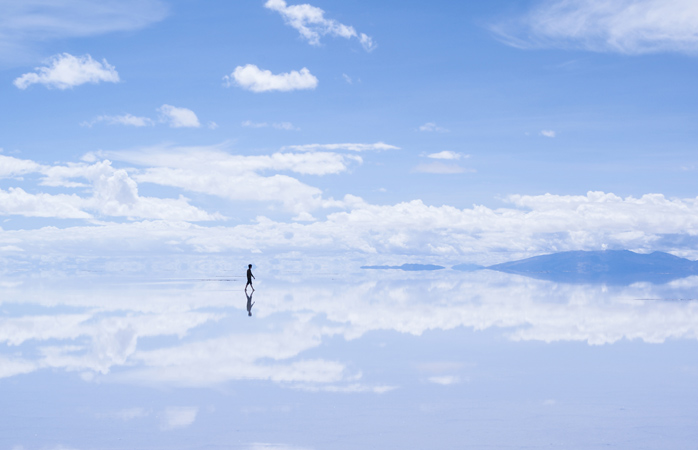 Există un loc unde Raiul și Pământul sunt totuna și pe care oamenii l-au numit „Salar de Uyuni”