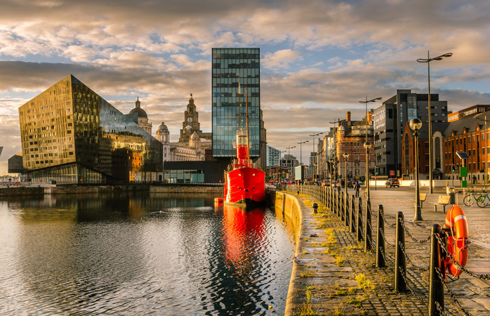 O plimbare prin trecutul maritim al orașului, la Albert Dock