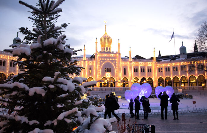 Tivoli - o locație de vis, aproape idilică, este casa Târgului de Crăciun din Copenhaga width=