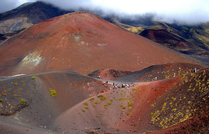 Rămășițele erupției vulcanice de la Muntele Etna 