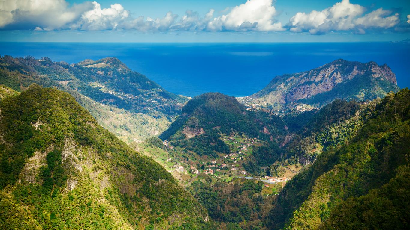 Flights to Insulele Madeira