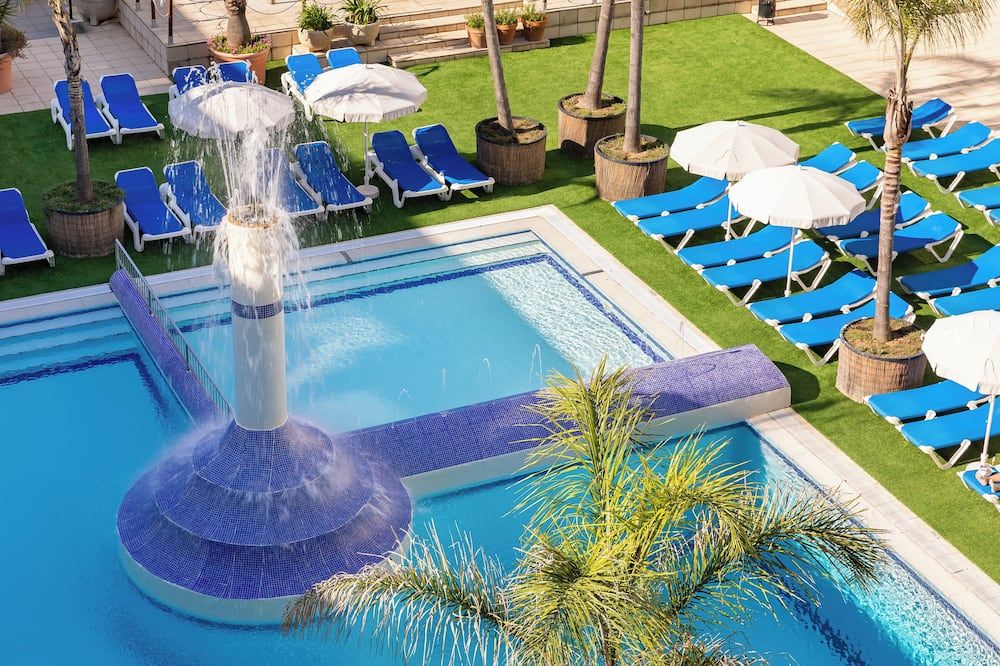 Piscină