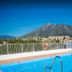Piscină